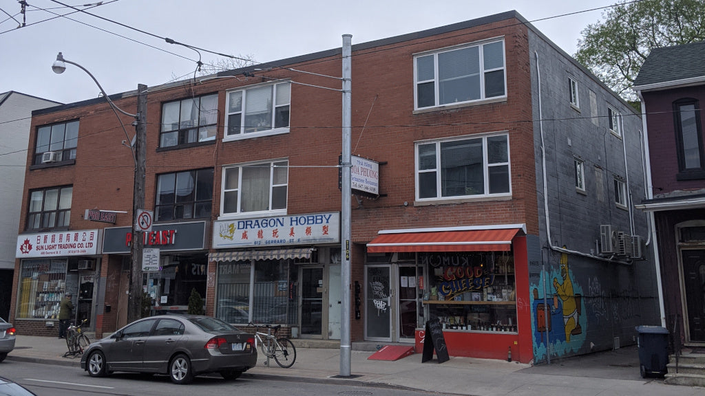 Charcuterie boards in Toronto, pickup versus delivery