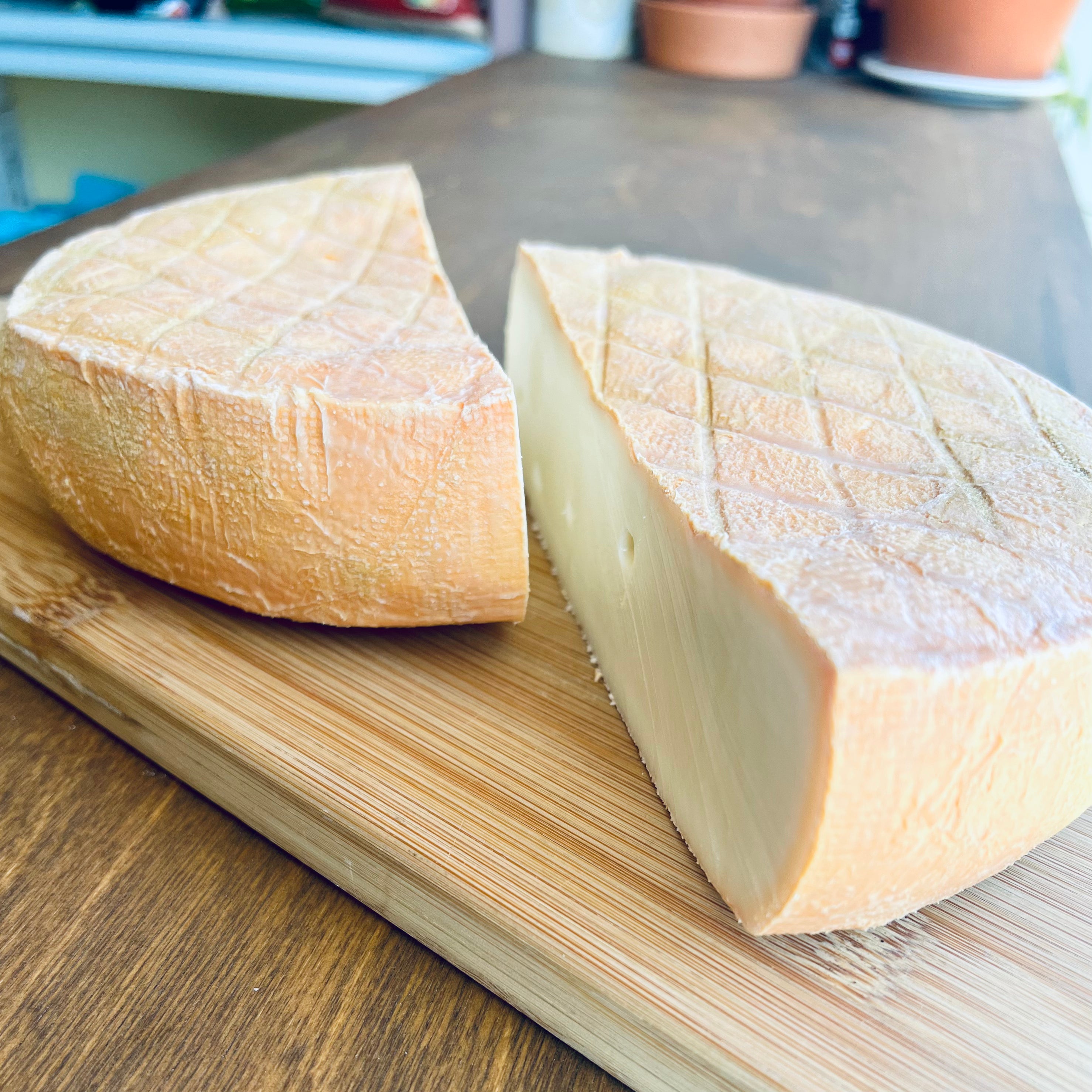 Curing Cheese Curé Quertier de l'Ilse – Good Cheese